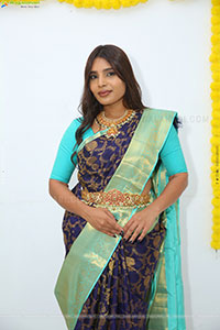 Deepthi Nageswar Glam stills in Saree, HD Gallery 