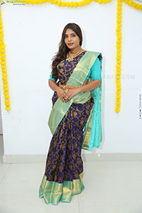 Deepthi Nageswar Glam stills in Saree, HD Gallery 
