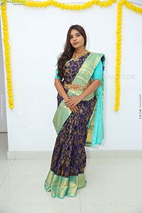 Deepthi Nageswar Glam stills in Saree, HD Gallery 