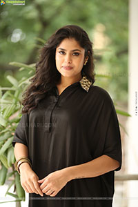 Faria Abdullah at Sigma Movie Interview, HD Gallery