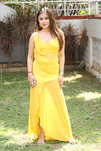 Ishita Trivedi at Rich Movie Launch Event, HD Gallery 
