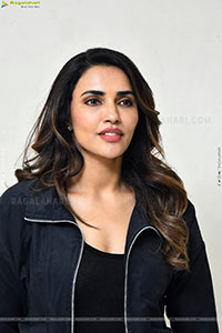 Akshara Gowda at Magallu Zindhabadh Title Launch Event