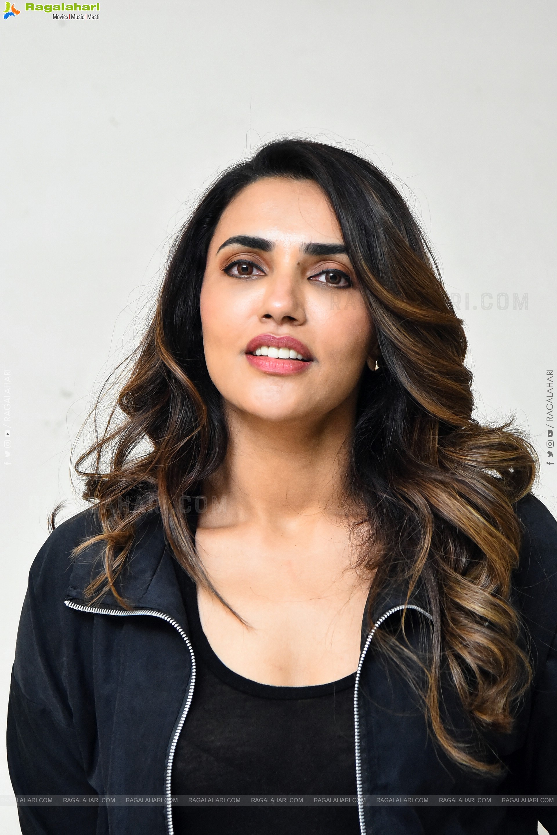 Akshara Gowda at Magallu Zindhabadh Title Launch Event, HD Gallery