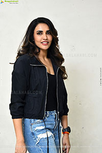 Akshara Gowda at Magallu Zindhabadh Title Launch Event