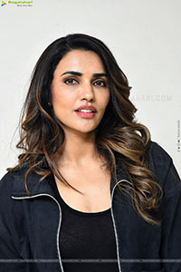 Akshara Gowda at Magallu Zindhabadh Title Launch Event