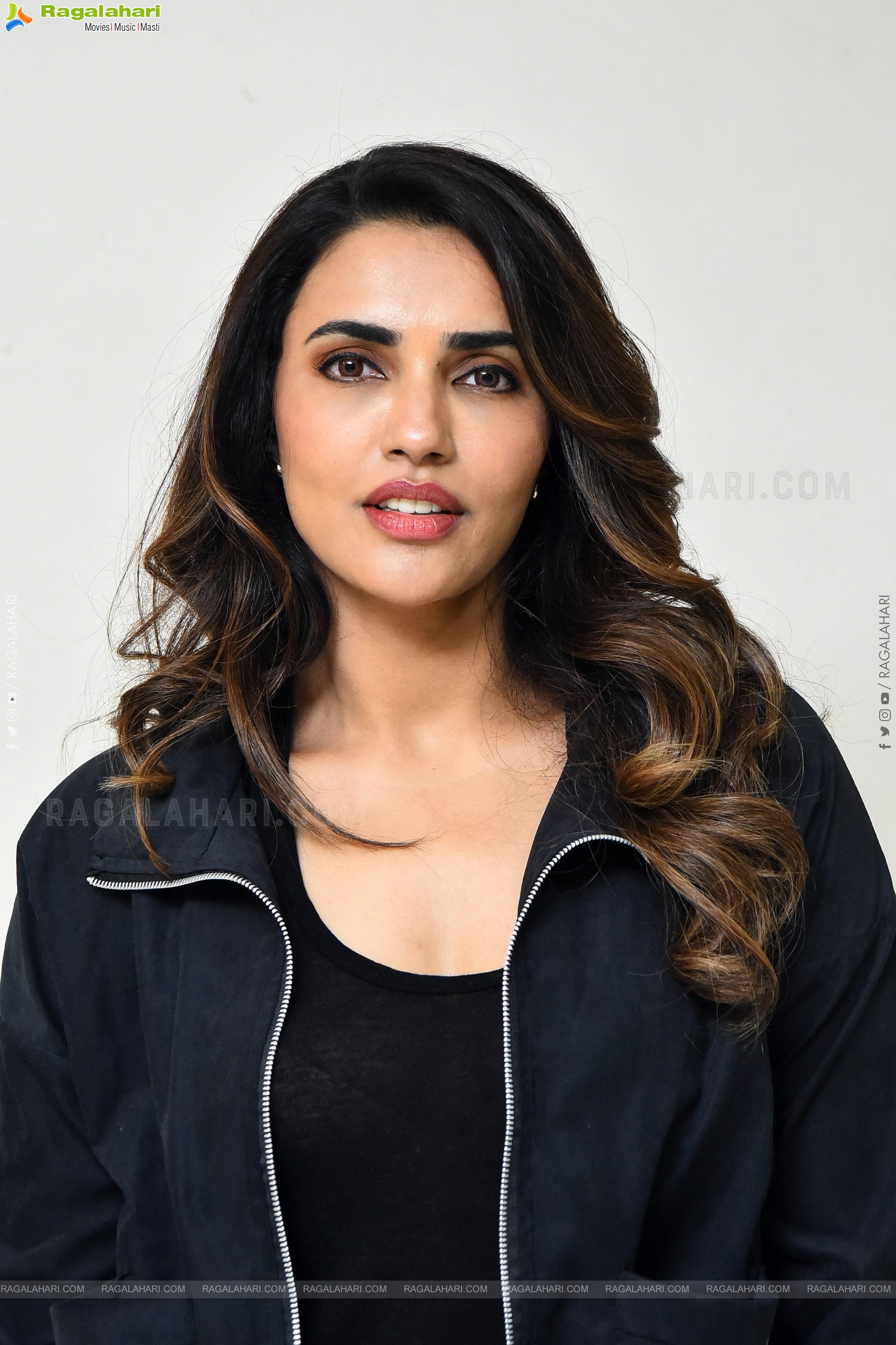 Akshara Gowda at Magallu Zindhabadh Title Launch Event, HD Gallery