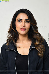 Akshara Gowda at Magallu Zindhabadh Title Launch Event