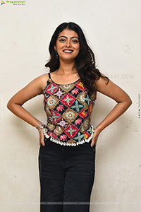 Merin Philip Glam Photoshoot Stills, HD Gallery 
