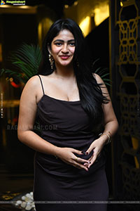 Nakshatra stills at Thella Kaagitham Pre Release Event