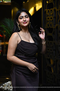 Nakshatra stills at Thella Kaagitham Pre Release Event