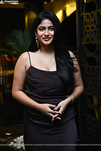 Nakshatra stills at Thella Kaagitham Pre Release Event