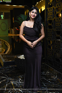 Nakshatra stills at Thella Kaagitham Pre Release Event