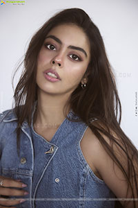 Prarthana Chabria Latest Glam Photoshoot Stills, HD Gallery 