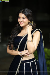 Rashi Singh at Ramba Oorvasi Menaka Prerelease Event