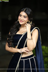 Rashi Singh at Ramba Oorvasi Menaka Prerelease Event
