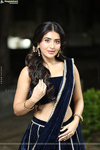 Rashi Singh at Ramba Oorvasi Menaka Prerelease Event
