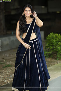 Rashi Singh at Ramba Oorvasi Menaka Prerelease Event