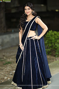 Rashi Singh at Ramba Oorvasi Menaka Prerelease Event