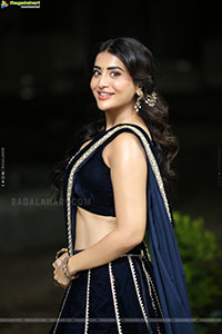 Rashi Singh at Ramba Oorvasi Menaka Prerelease Event