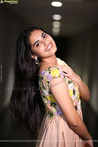 Rayancha Kokkura at Aasmaan Movie Teaser Launch Event