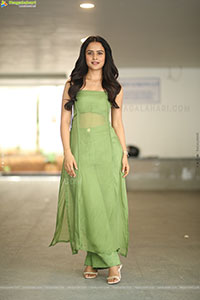 Vaishnavi Chaitanya at EPIC Movie Interview, HD Gallery