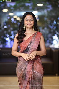 Vaishnavi Chaitanya Glam Photoshoot Stills, HD Gallery 