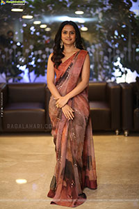 Vaishnavi Chaitanya Glam Photoshoot Stills, HD Gallery 