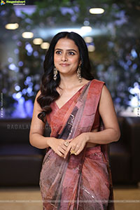 Vaishnavi Chaitanya Glam Photoshoot Stills, HD Gallery 