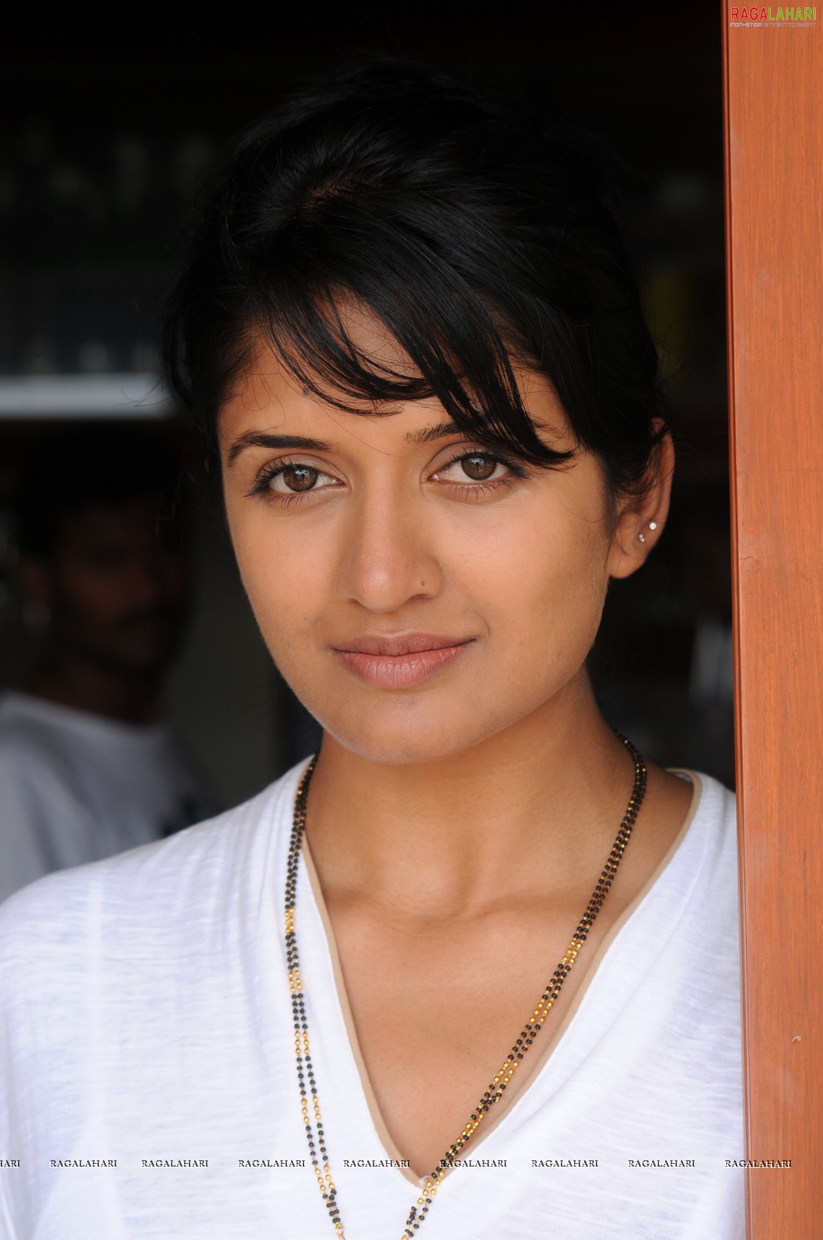 Vimala Raman (Hi-Res)