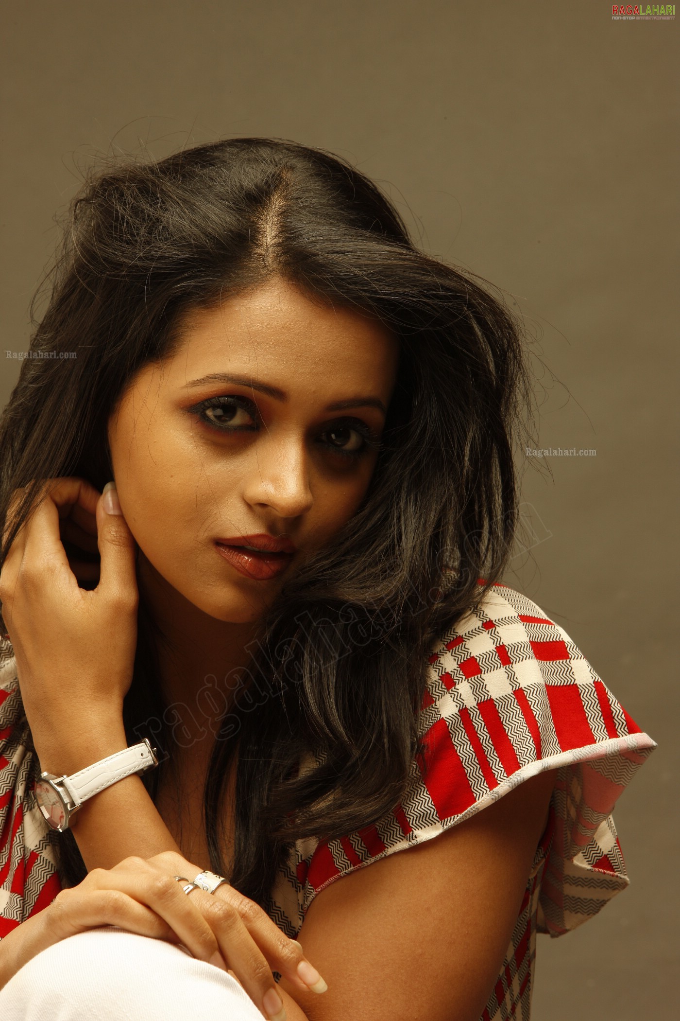 Bhavana Latest Photoshoot Images, Photo Gallery