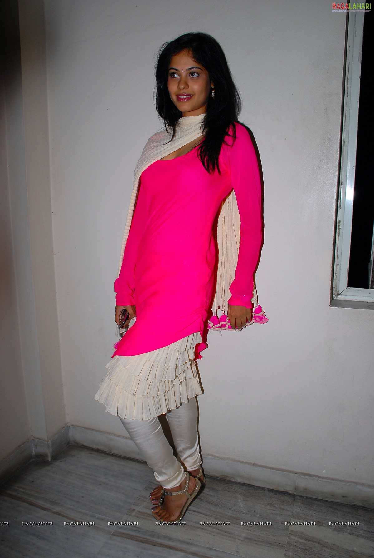 Bindu Madhavi (Hi-Res)