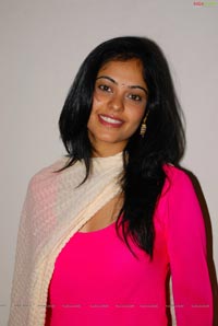 Bindu Madhavi at Pilla Zamindar Audio Release