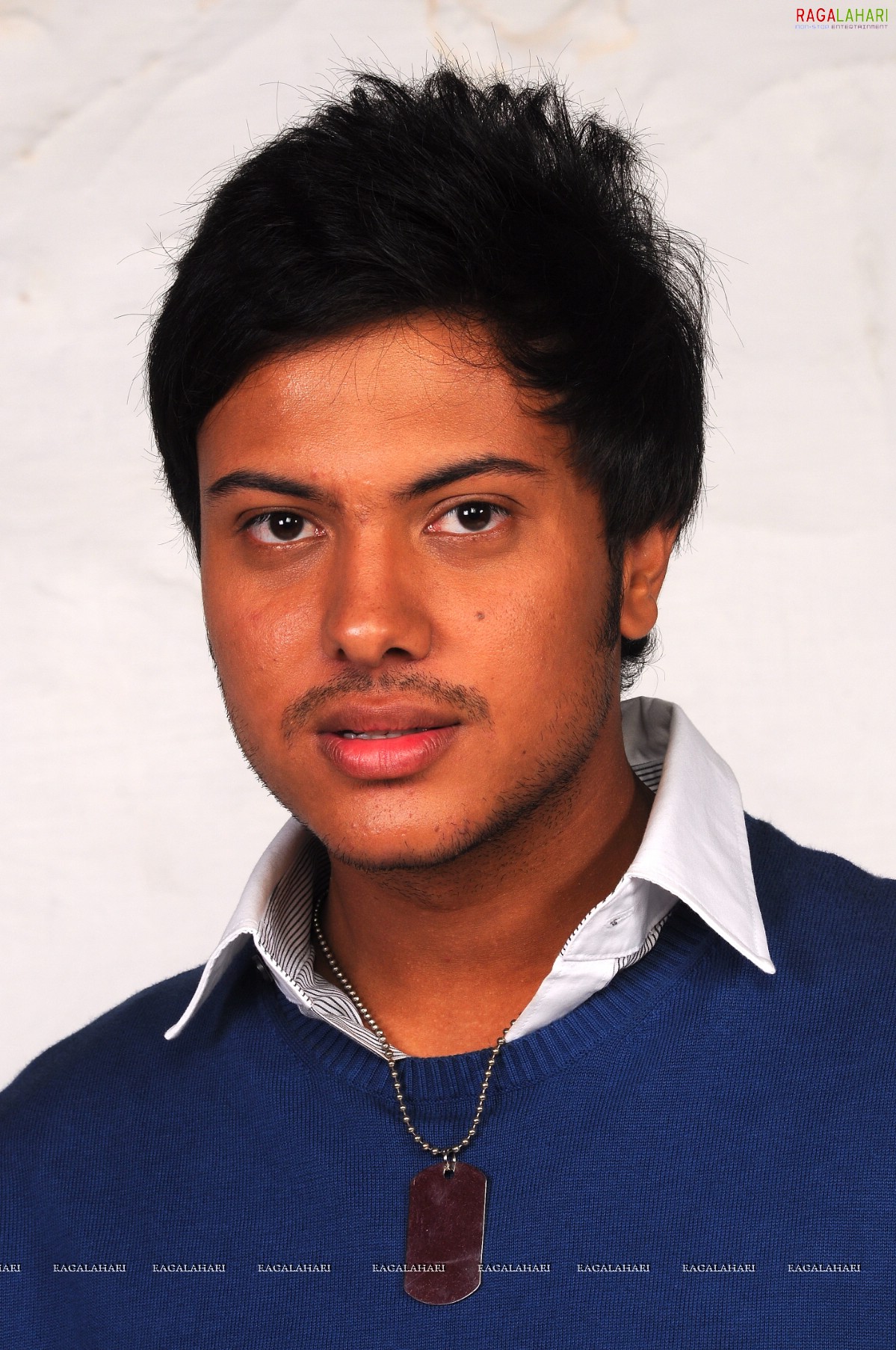 Siddharth Rajkumar (Hi-Res)