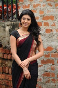 Pranitha at Shakuni Logo Launch