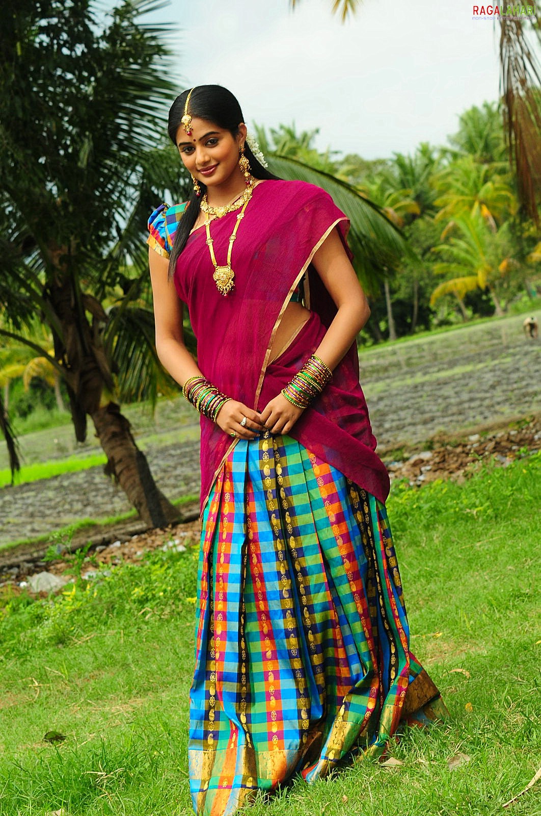 Priyamani in Langa Voni, Photo Gallery