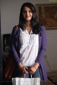 Anushka Shetty Siva Thandavam