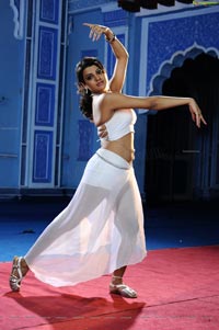 Tashu Kaushik in Glamorous White Dress