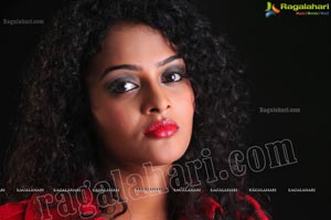 Model Sonia Ragalahari Photos