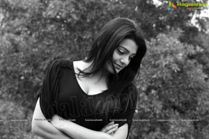 Tashu Kaushik Black and White Photos