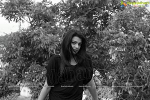 Tashu Kaushik Black and White Photos