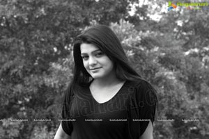 Tashu Kaushik Black and White Photos