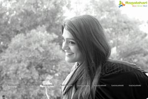 Tashu Kaushik Black and White Photos