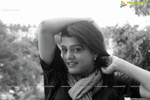 Tashu Kaushik Black and White Photos