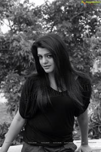 Tashu Kaushik Black and White Photos