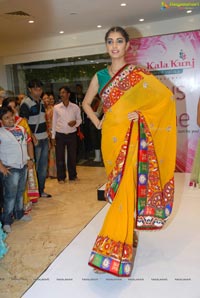 Hyderabad Model Aasna Kalakunj Outlet