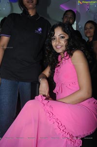 Madhavi Latha @ Naturals Tolichowki