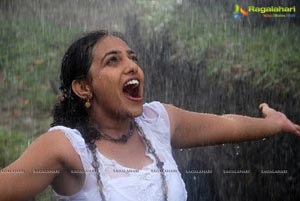 Nithya Menen Vellathooval