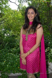 Bakara Movie Heroine Yashika