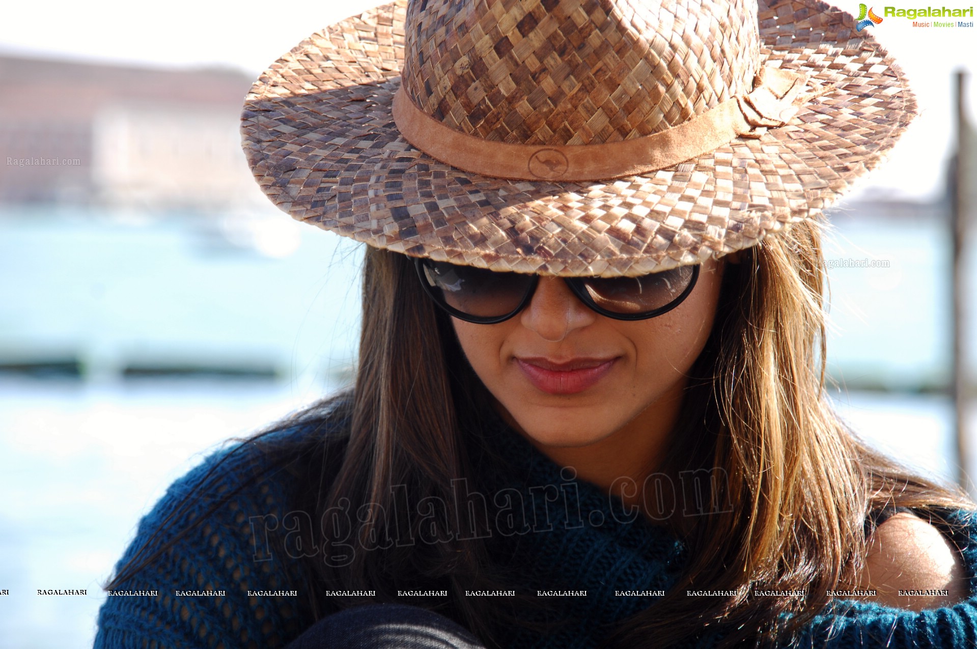 Bollywood Actress Ileana Latest Photos (High Definition)