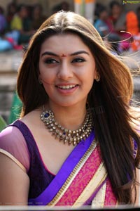 Hansika in Theeya Velai Seiyyanum Kumaru